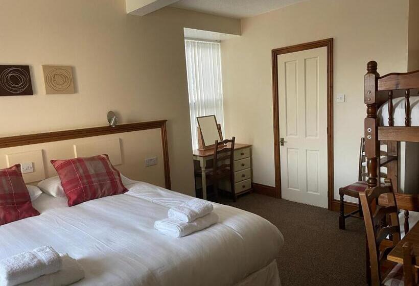 Пансион Church Hill House