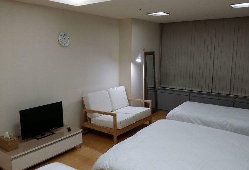 Pension Incheon Airport Gogo House