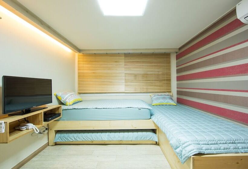 פנסיון Guesthouse The Hill