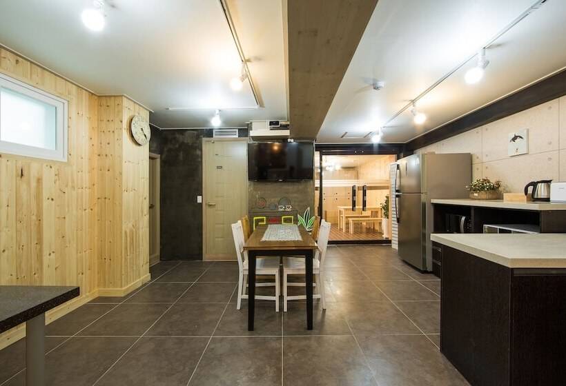 פנסיון Guesthouse The Hill