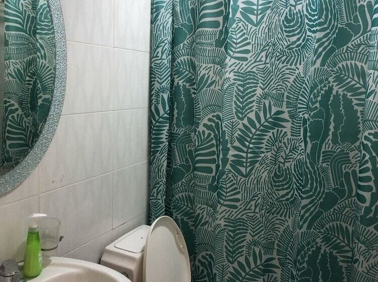 پانسیون Hostel Metro