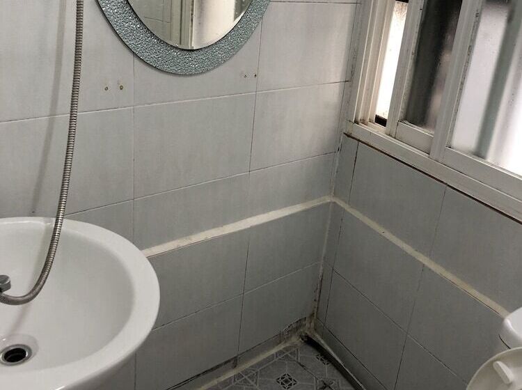 پانسیون Hostel Metro