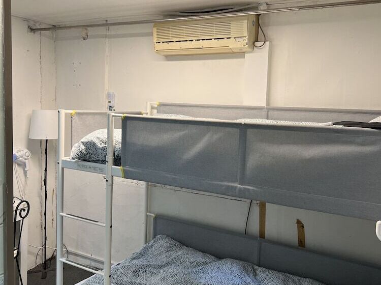 پانسیون Hostel Metro