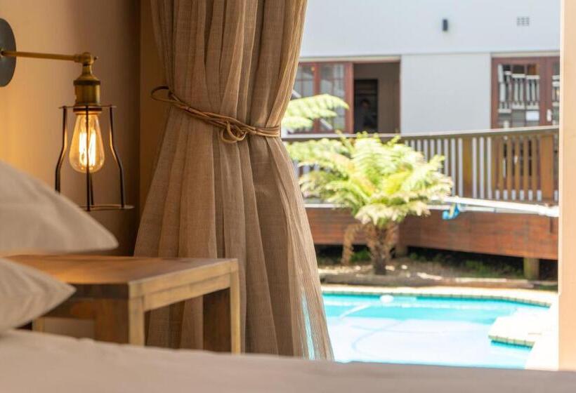 ペンション Loerie Guest Lodge