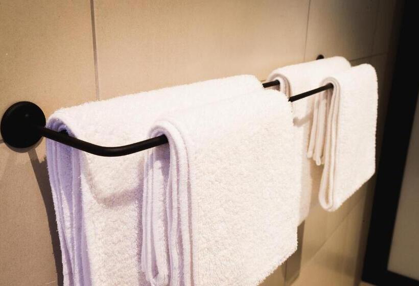 ペンション Loerie Guest Lodge