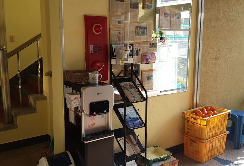 Пансион Minjoonggak