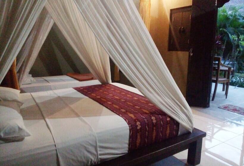 פנסיון Suka Sari Cottages