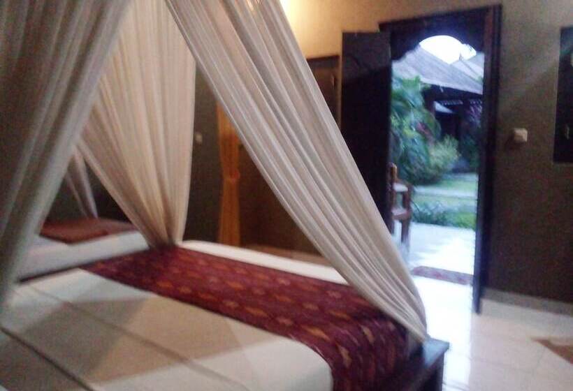 פנסיון Suka Sari Cottages