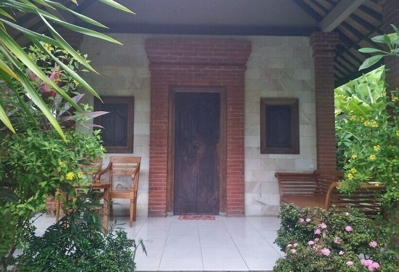 פנסיון Suka Sari Cottages