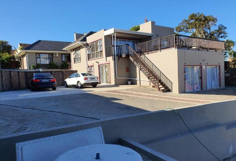 پانسیون Sunnyridge Lodge