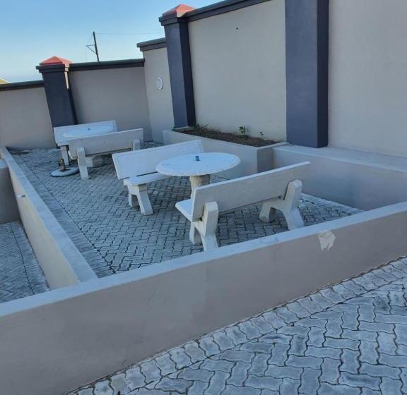 膳宿费 Sunnyridge Lodge