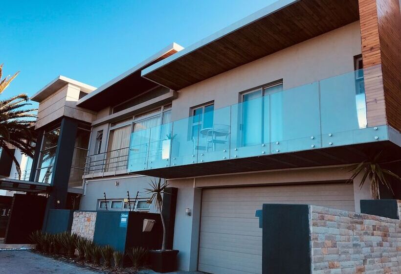 ペンション Sunset Beach Guesthouse