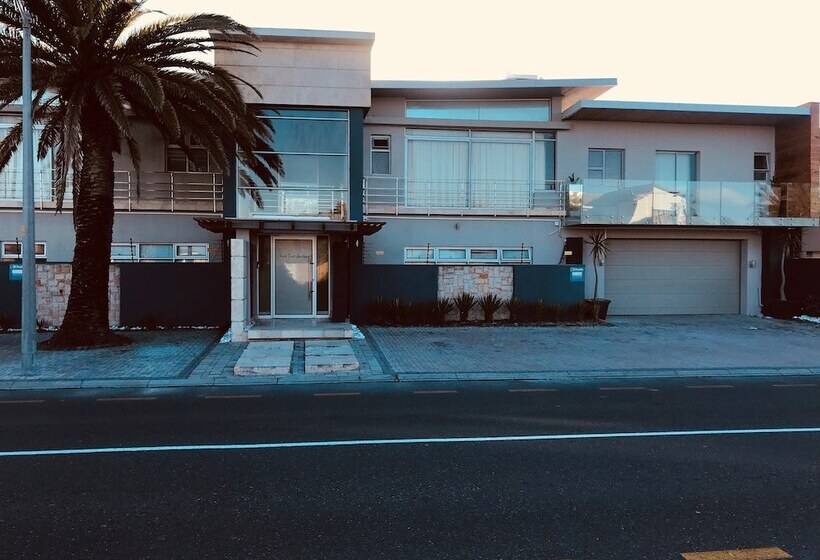 ペンション Sunset Beach Guesthouse