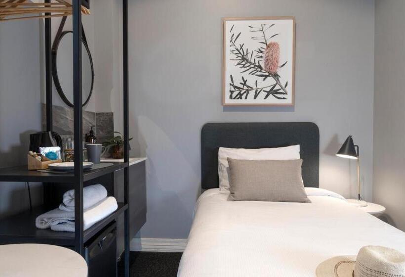 پانسیون The Alison Randwick