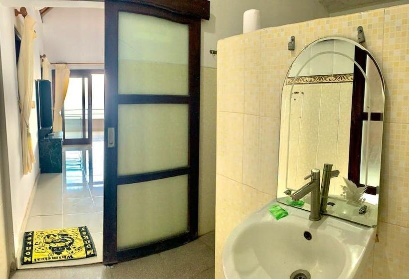 بنسيون Titi Sedana Homestay