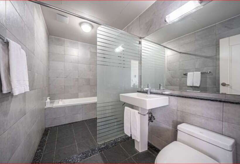 ペンション Whitehouse