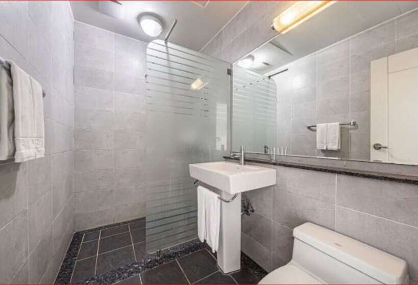 ペンション Whitehouse