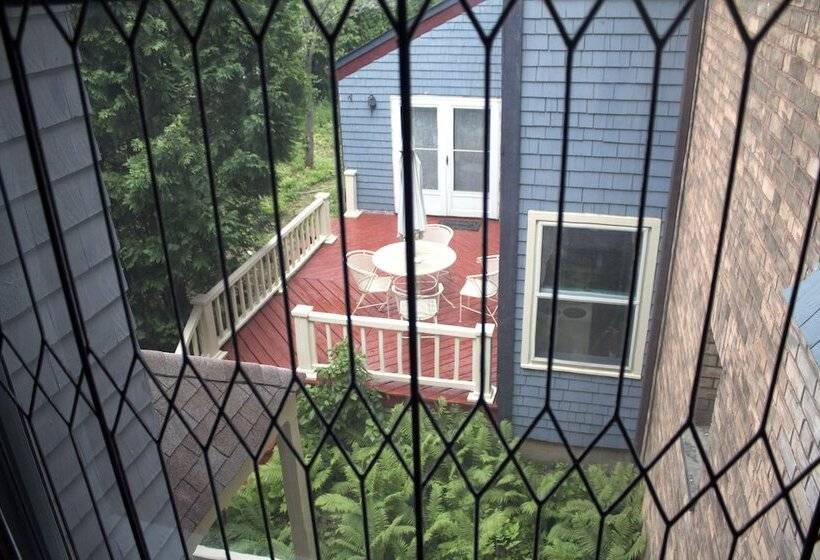 Saravilla Bed & Breakfast