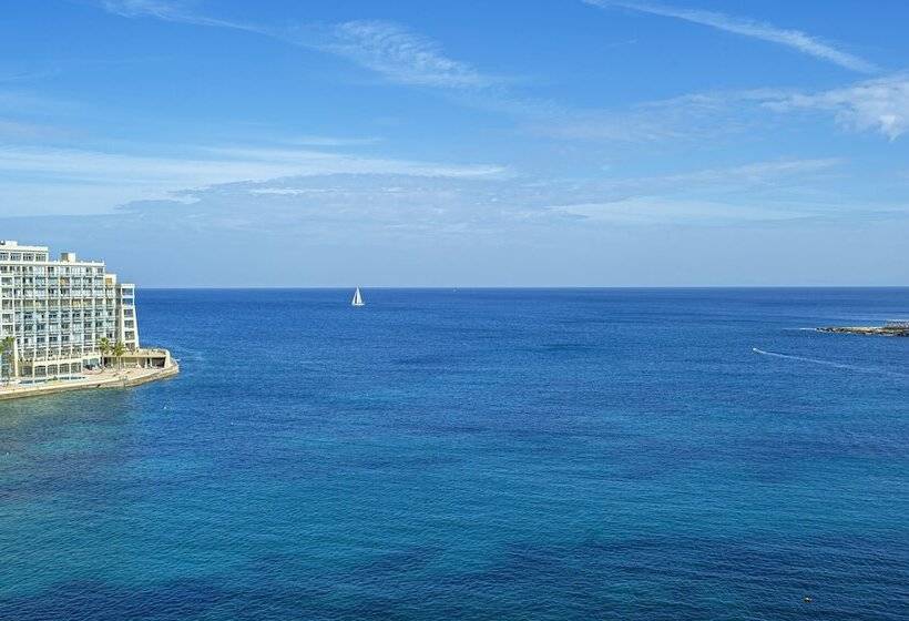 Spinola Bay Top Floor Seafront 3 Bedroom Apartment With Panoramic Sea Views   By Getawaysmalta