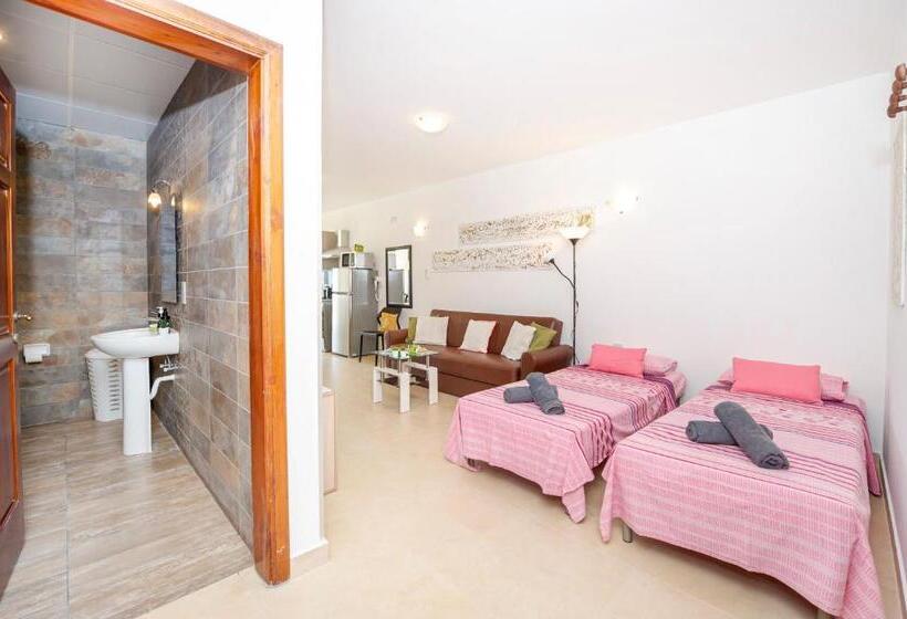 Summer Breeze Comfort Sunny Apartments Close To The Sandy Beaches By Getawaysmalta