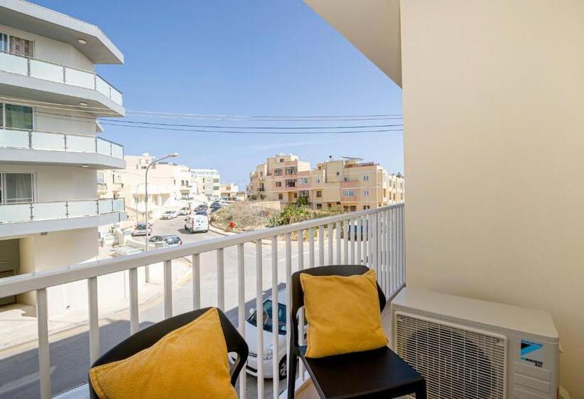 Summer Breeze Comfort Sunny Apartments Close To The Sandy Beaches By Getawaysmalta