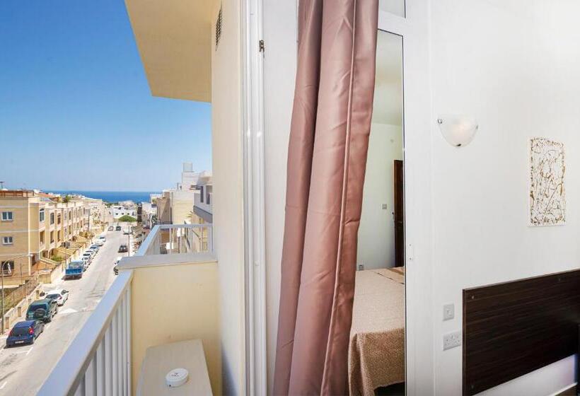 Summer Breeze Comfort Sunny Apartments Close To The Sandy Beaches By Getawaysmalta
