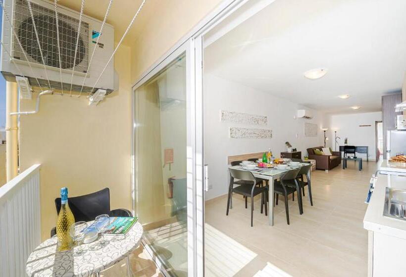 Summer Breeze Comfort Sunny Apartments Close To The Sandy Beaches By Getawaysmalta