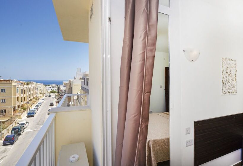 Summer Breeze Comfort Sunny Apartments Close To The Sandy Beaches By Getawaysmalta