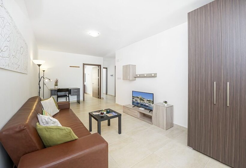 Summer Breeze Comfort Sunny Apartments Close To The Sandy Beaches By Getawaysmalta