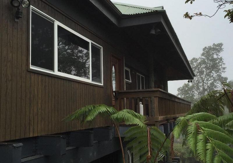 Volcano Acres Ranch B&b