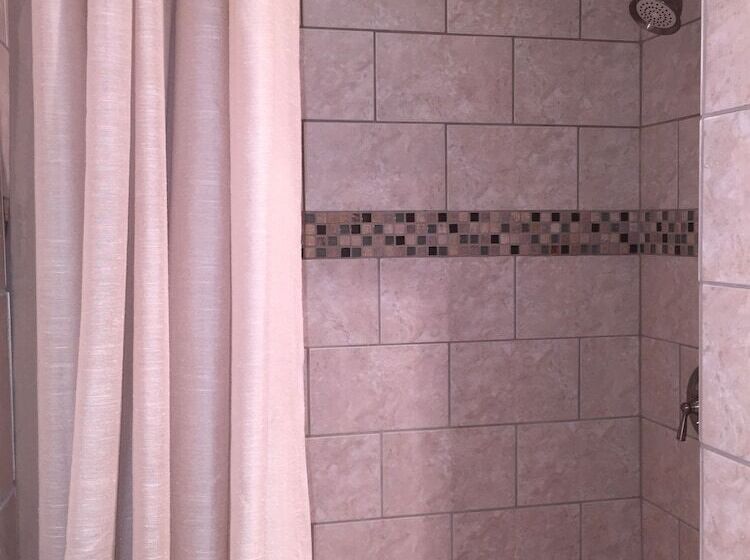 Volcano Acres Ranch B&b