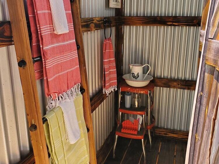 Volcano Acres Ranch B&b