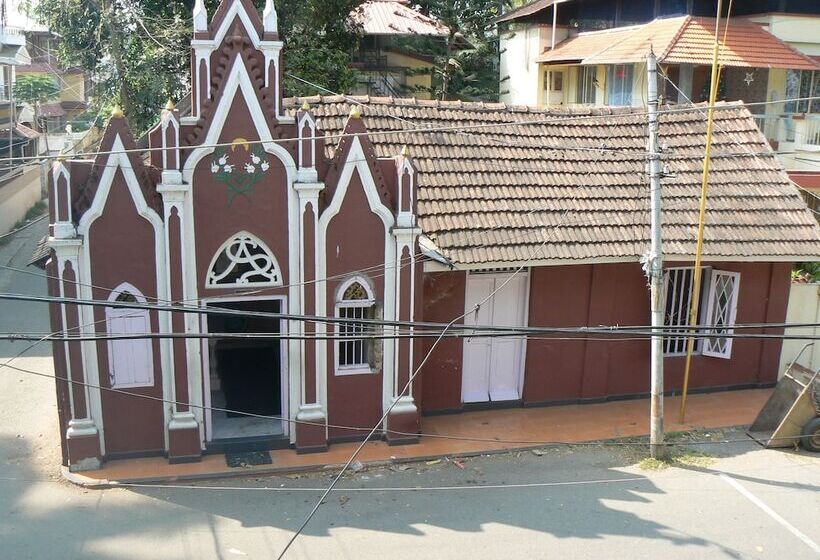 Bed and Breakfast Aroma Homestay