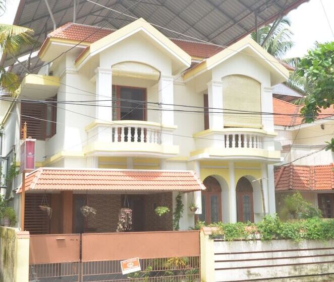 Bed and Breakfast Aroma Homestay