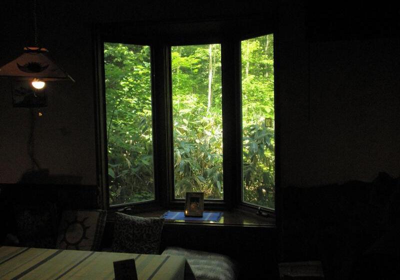 مبيت وإفطار Bistare Kana