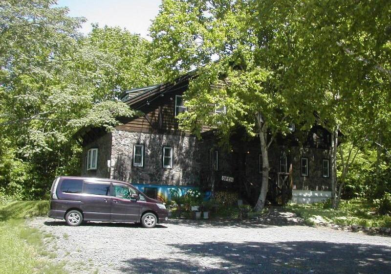 مبيت وإفطار Bistare Kana