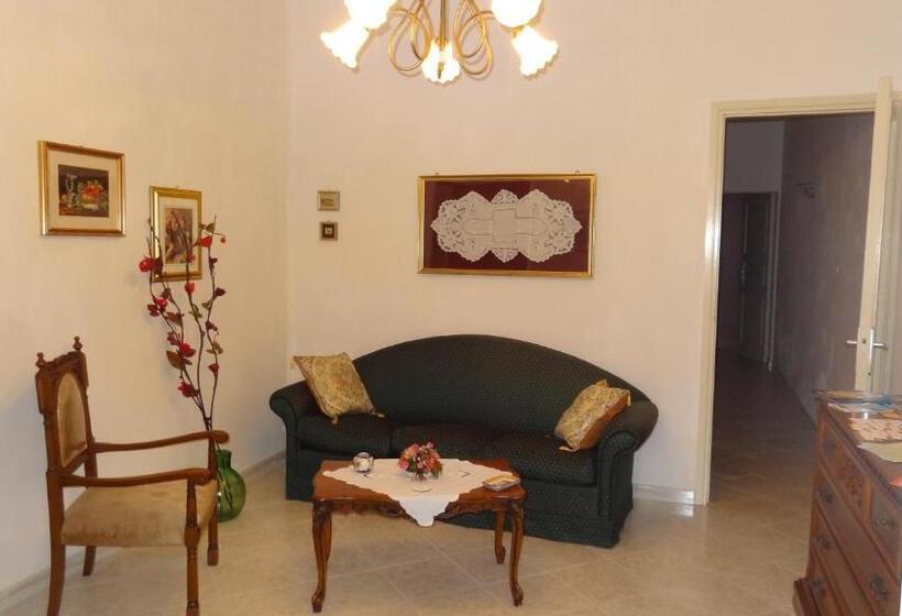 تختخواب و صبحانه Casa Melone Giallo