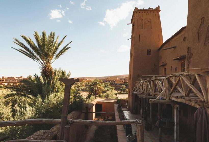 تختخواب و صبحانه Kasbah Tebi