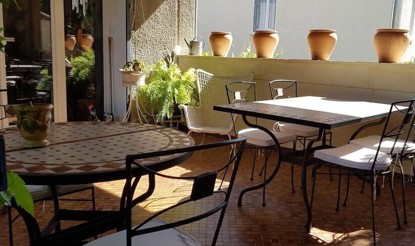 مبيت وإفطار Maison D Hôtes Et Roulotte Le 6 Bis