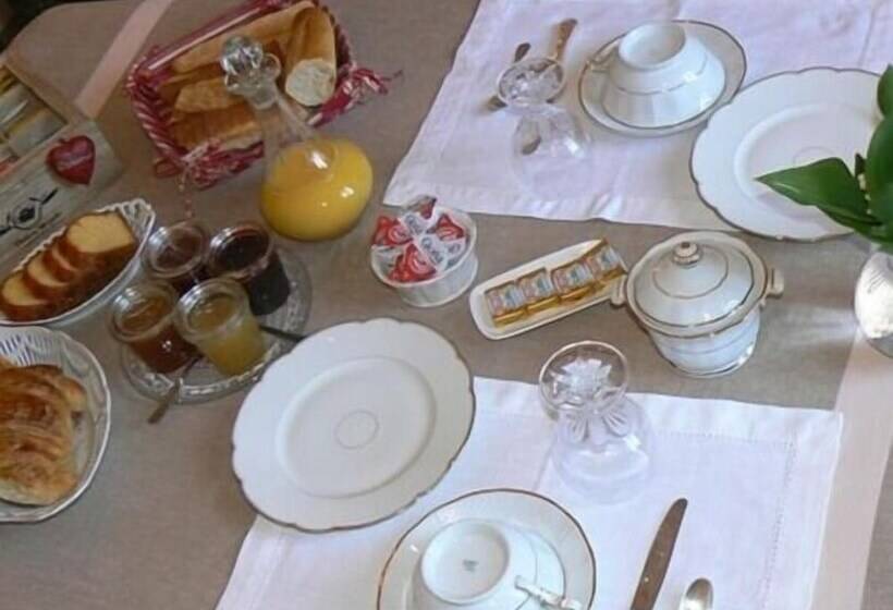 مبيت وإفطار Maison D Hôtes Et Roulotte Le 6 Bis