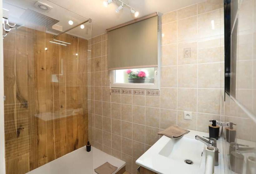 مبيت وإفطار Maison D Hôtes Et Roulotte Le 6 Bis