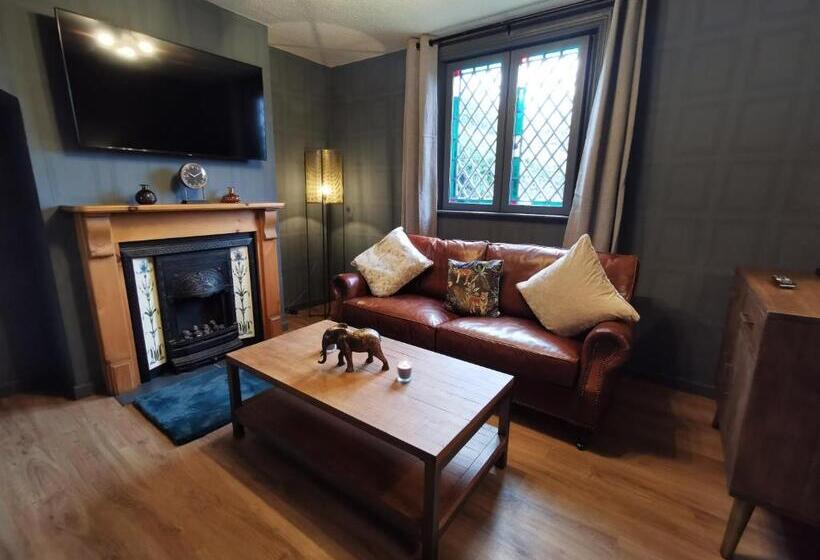 مبيت وإفطار Manor By The Lake