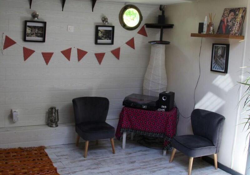 민박 Péniche Alclair