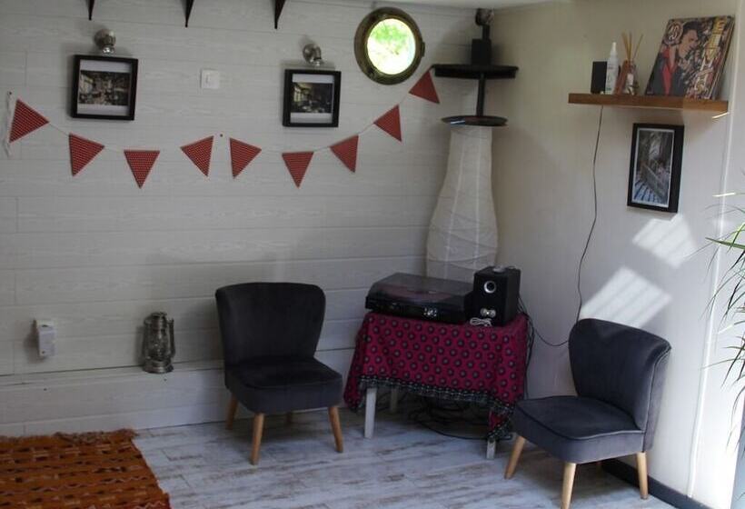 민박 Péniche Alclair