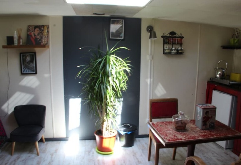 민박 Péniche Alclair