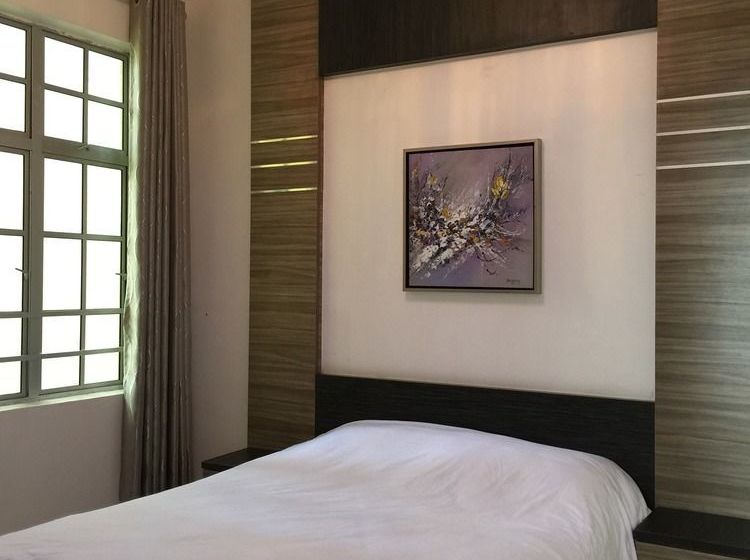 Crown Imperial Court