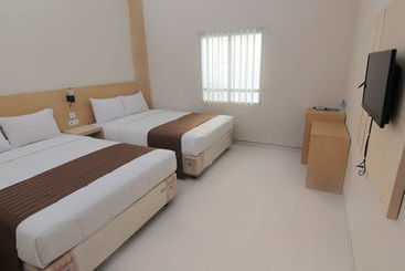 Fotos del hotel Grand Surya Hotel Yogyakarta:  2