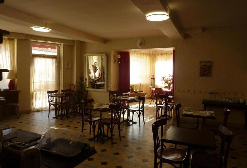 Отель A La Renommee