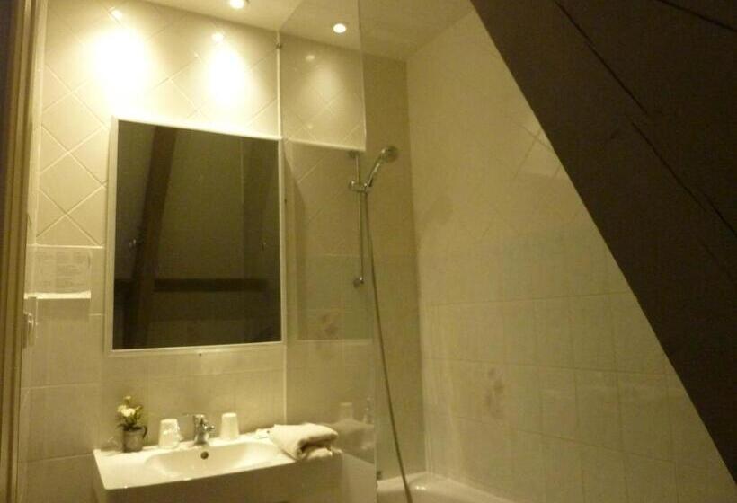 Отель A La Renommee