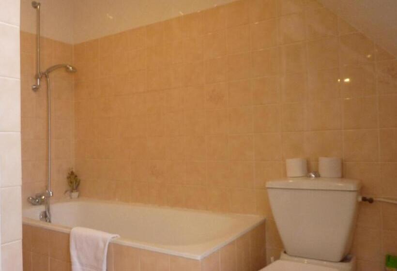 Отель A La Renommee